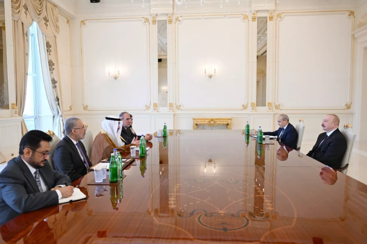 Azerbaijan, IsDB move to scale up cooperation during high-level meeting PHOTO