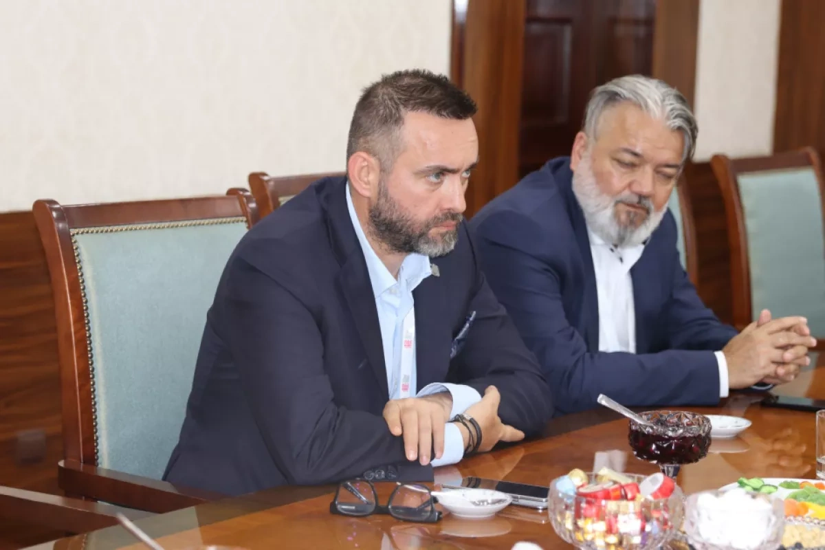 Romanian senate delegation visits Khankendi to review reconstruction efforts