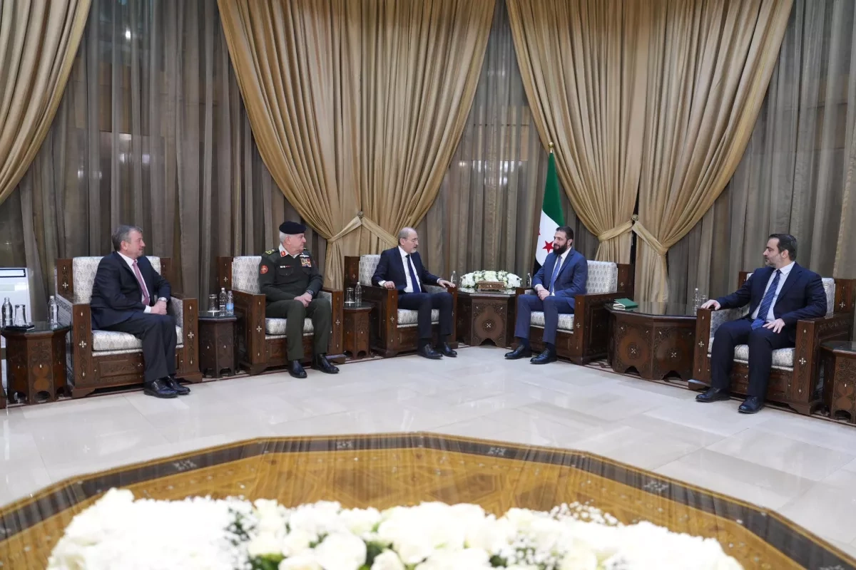 Jordan’s FM pledges support for Syria’s stability in meeting with Sharaa Photo