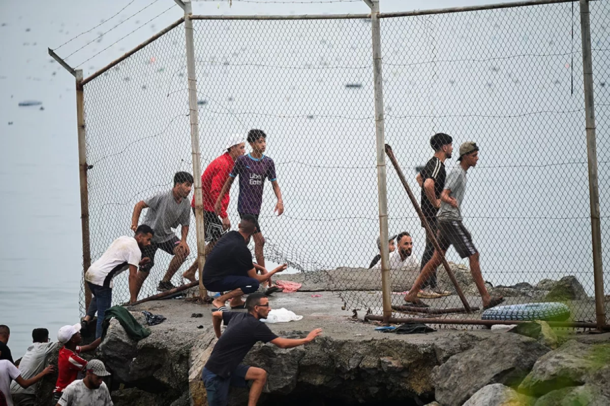 Morocco reinforces Ceuta border with 4-metre barrier after deadly July crisis