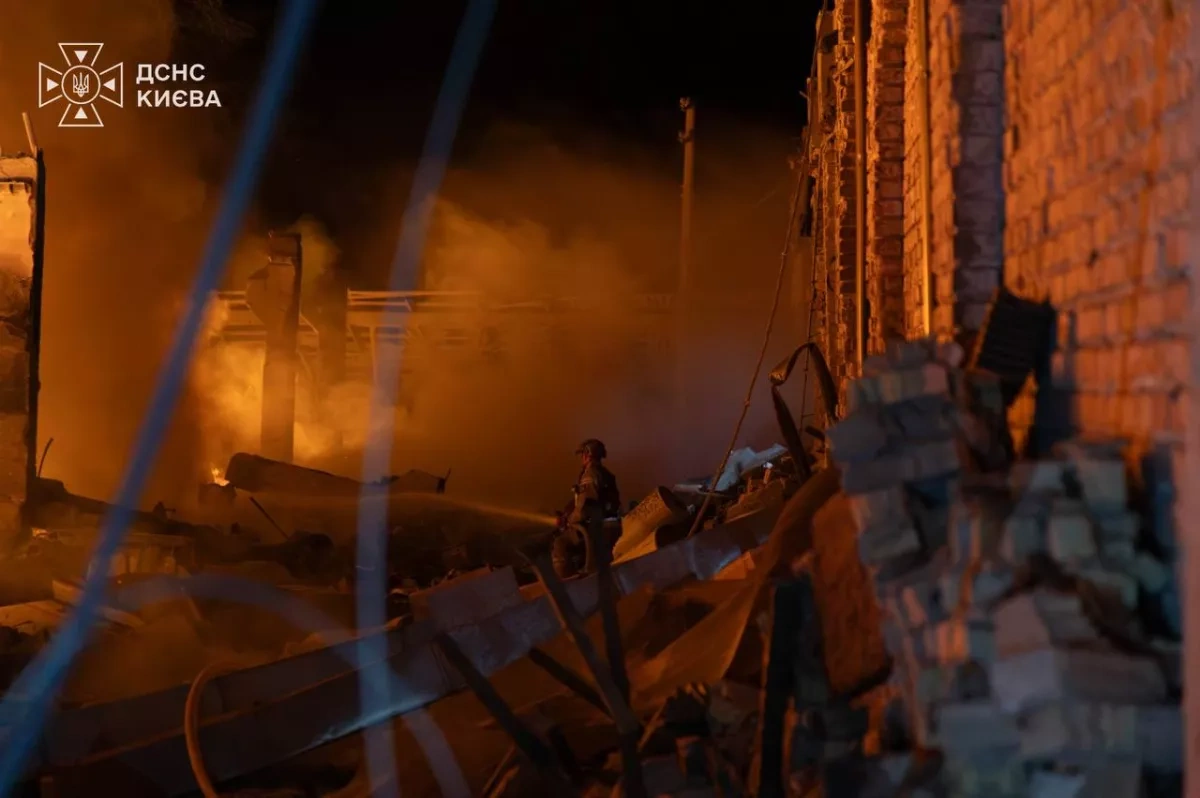 Russian forces launch overnight strikes on Ukraine, casualties reported PHOTO