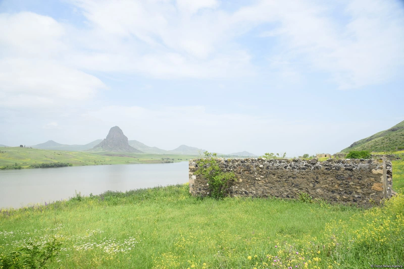 Azerbaijan installs 11 automated hydro stations across 10 rivers in liberated areas