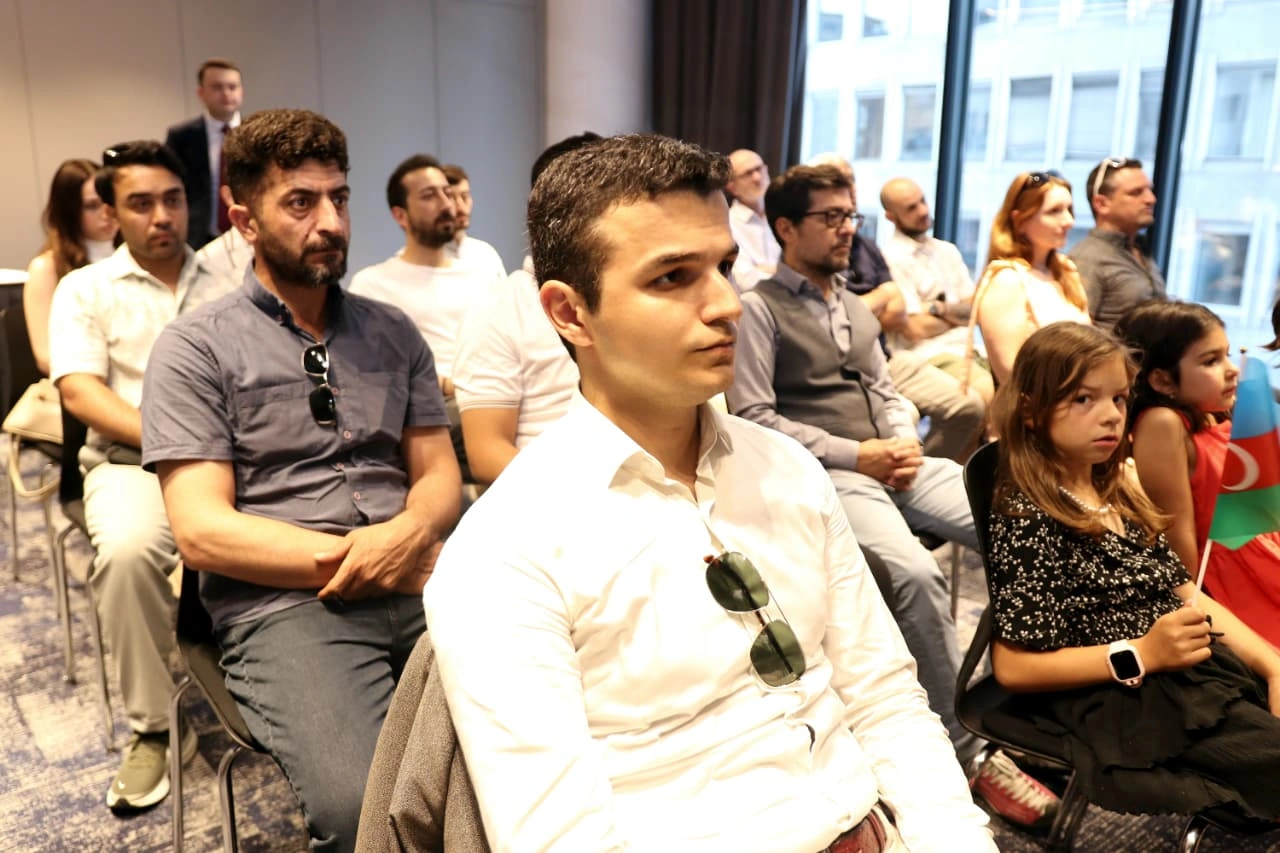 Azerbaijani community holds productive discussions in Slovenia (PHOTO)
