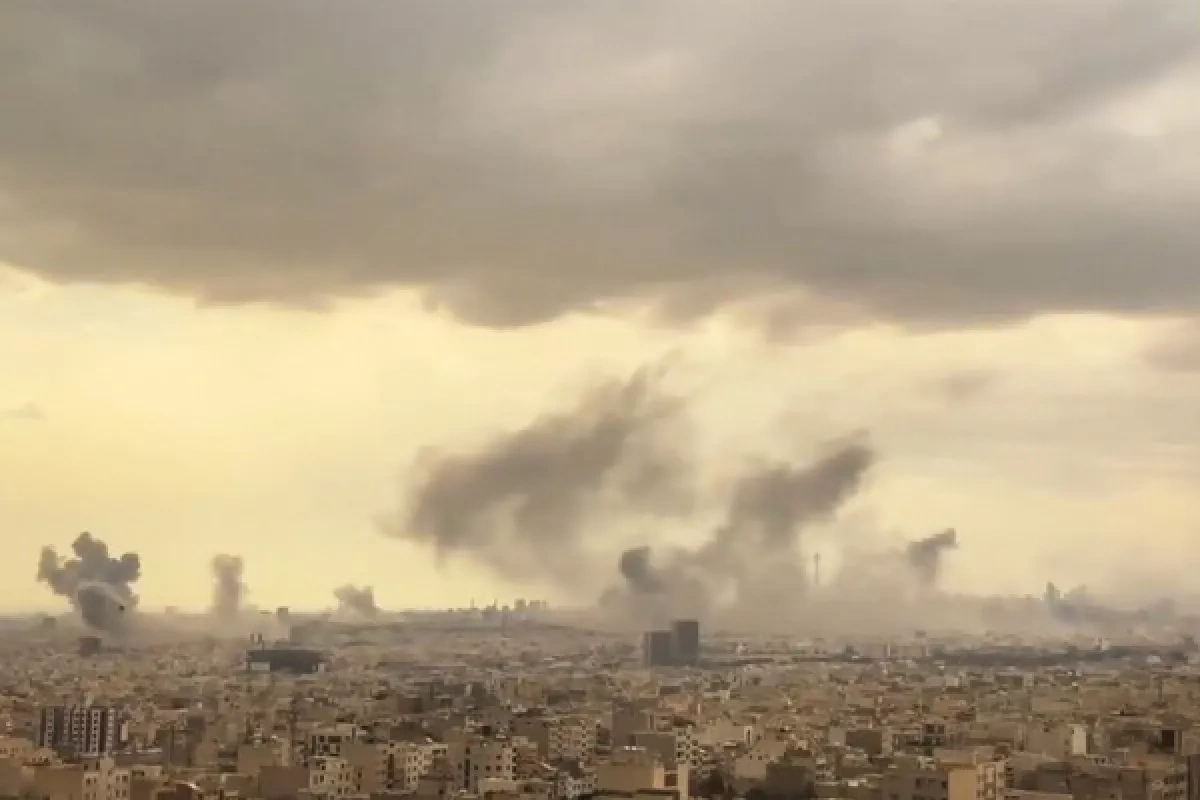 Series of new explosions occur in central Tehran