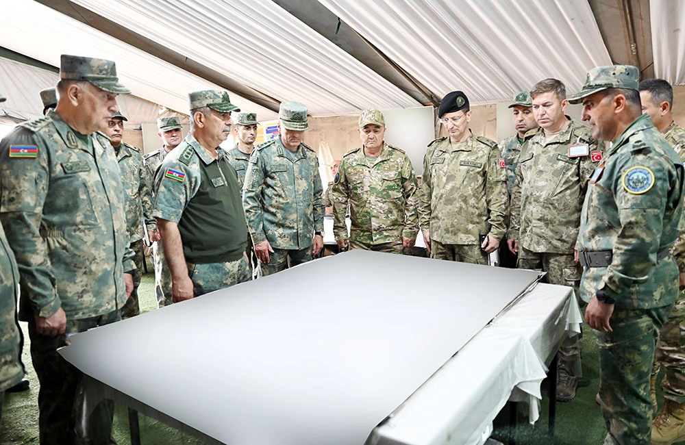 Defense Ministry leadership observes training activities as part of exercise (PHOTO/VIDEO)