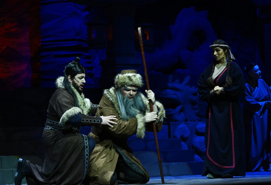 Heydar Aliyev Foundation VP Leyla Aliyeva attends premiere of opera “Turandot” (PHOTO)