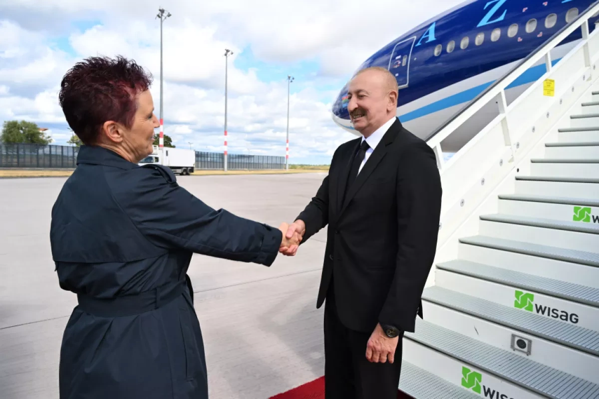 President Ilham Aliyev arrives in Germany on official visit PHOTO