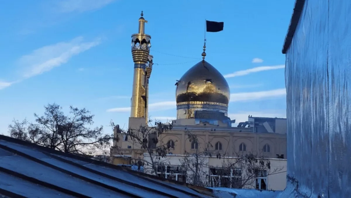 Airstrike damages Great Hosseiniyeh Mosque in Iran's Zanjan