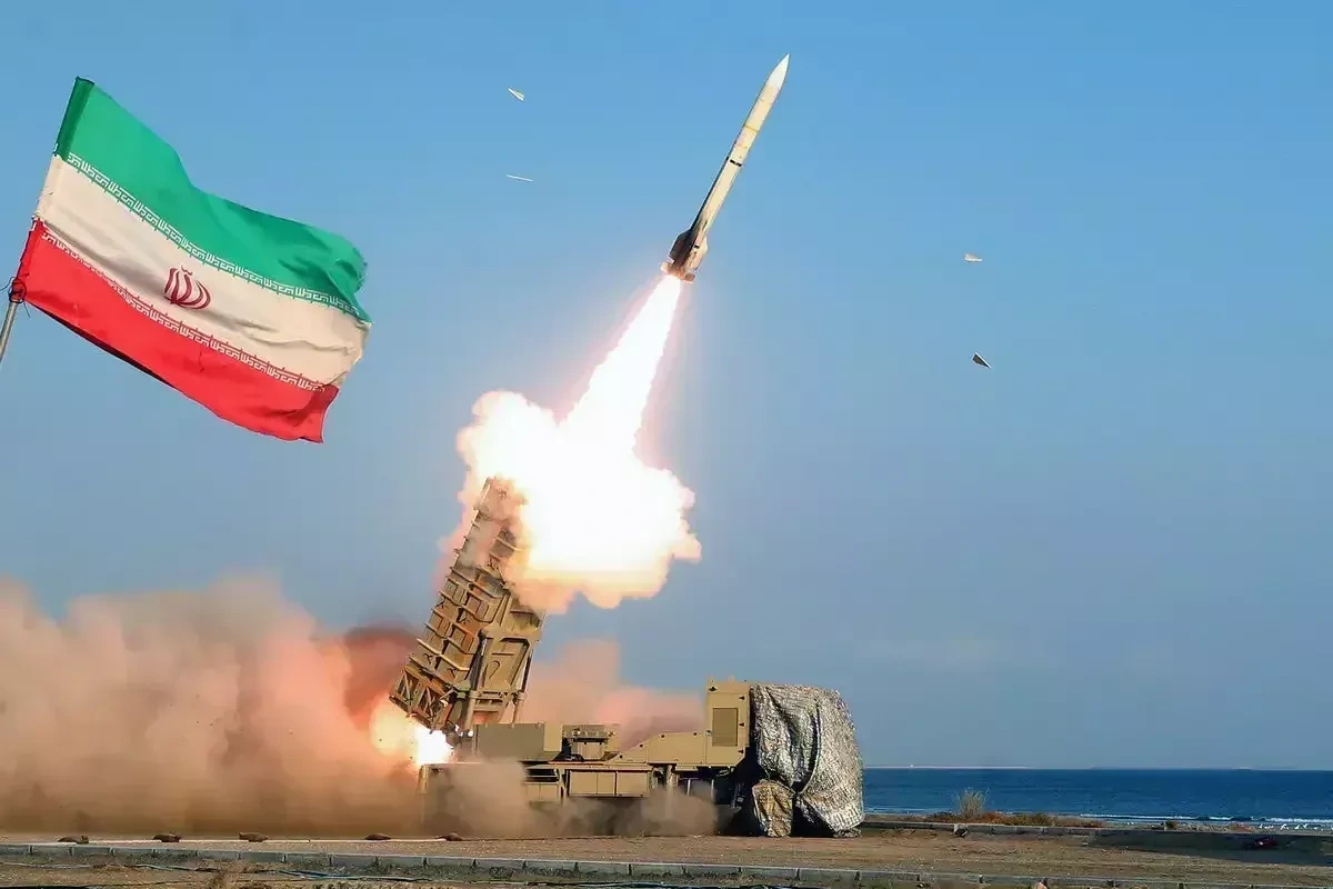 Iran launches fresh strikes on Israeli military sites