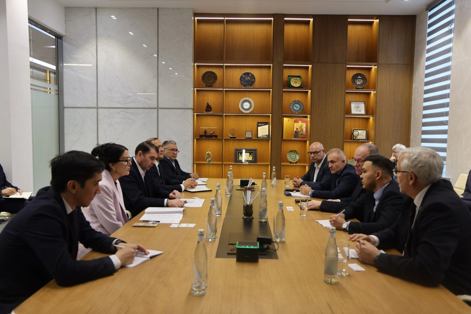 Uzbekistan, Poland review joint work in geology and mineral resources
