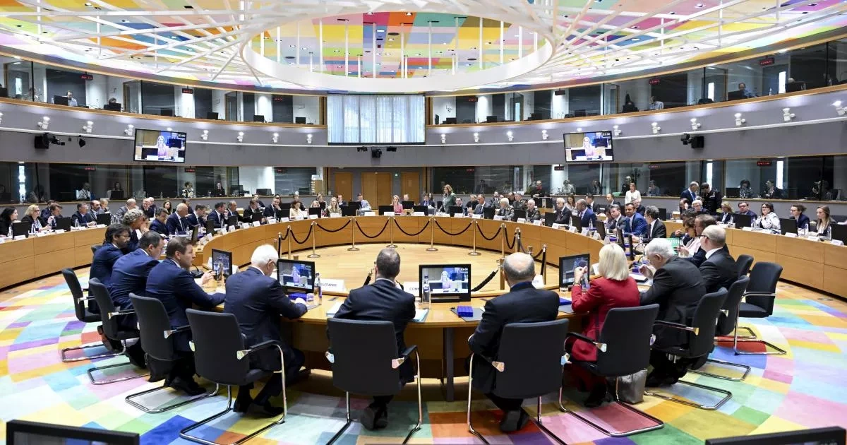 EU leaders unanimously back Ukraine, pledge continued military, financial aid