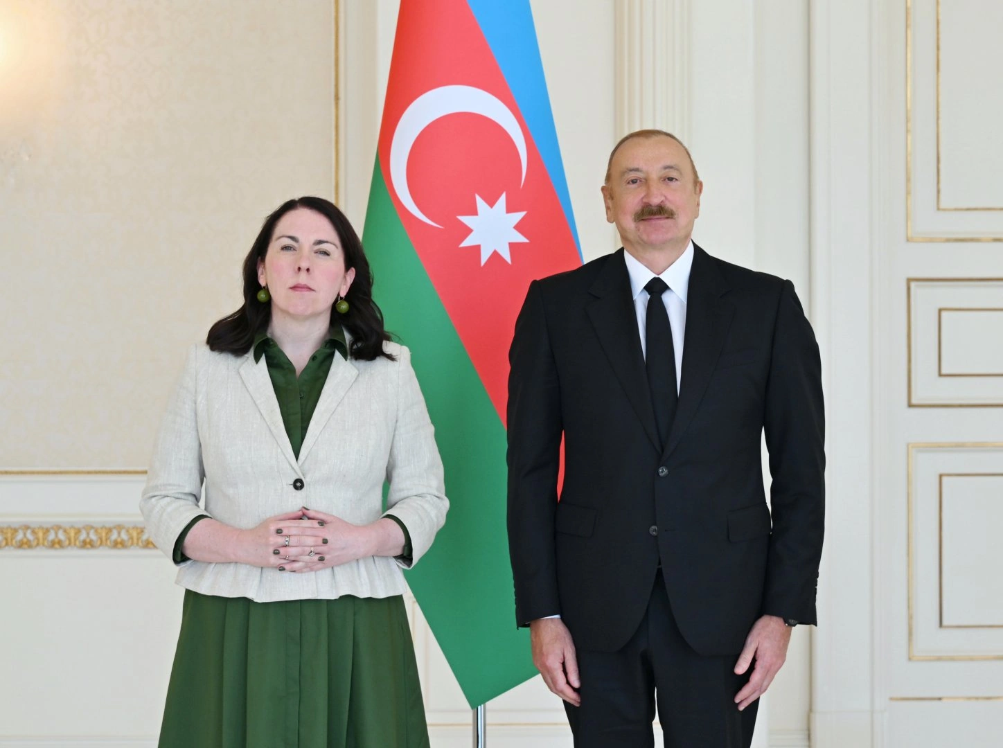 President Ilham Aliyev accepts credentials of Ireland's new ambassador to Azerbaijan (PHOTO)