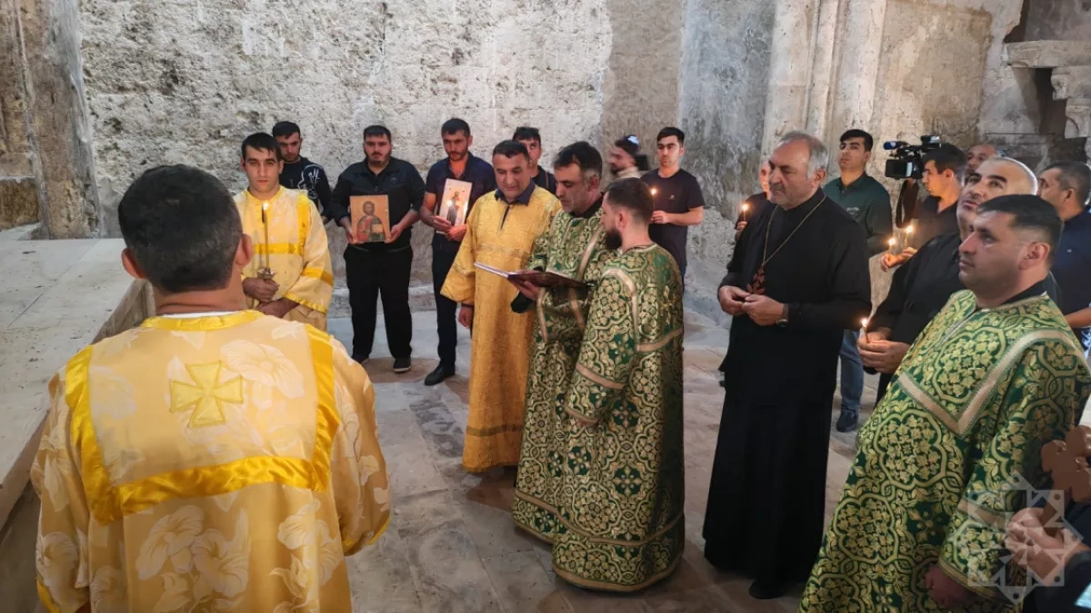 Azerbaijan’s Albanian-Udi community members visit Khudavang Complex PHOTO