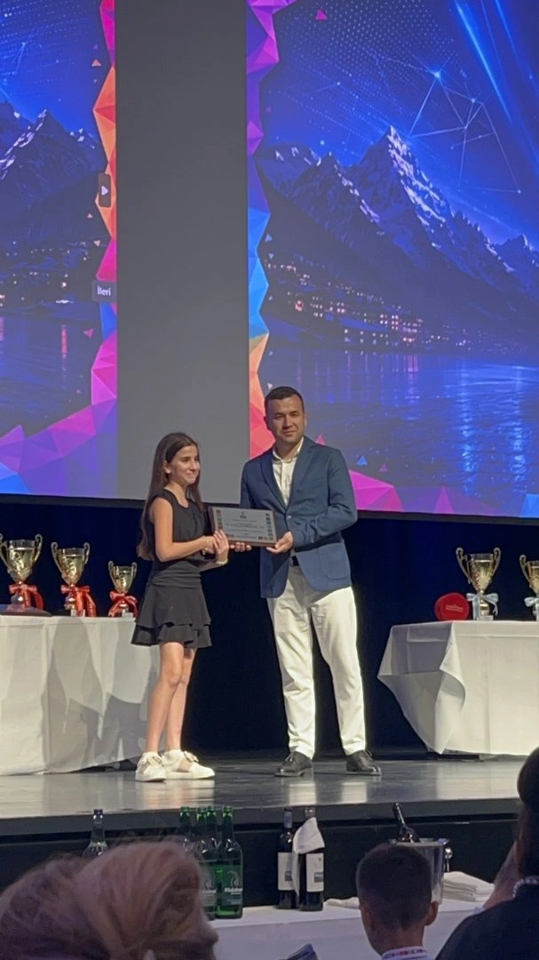 MINIBOSS Baku students gain global recognition for breakthrough startup projects (PHOTO)