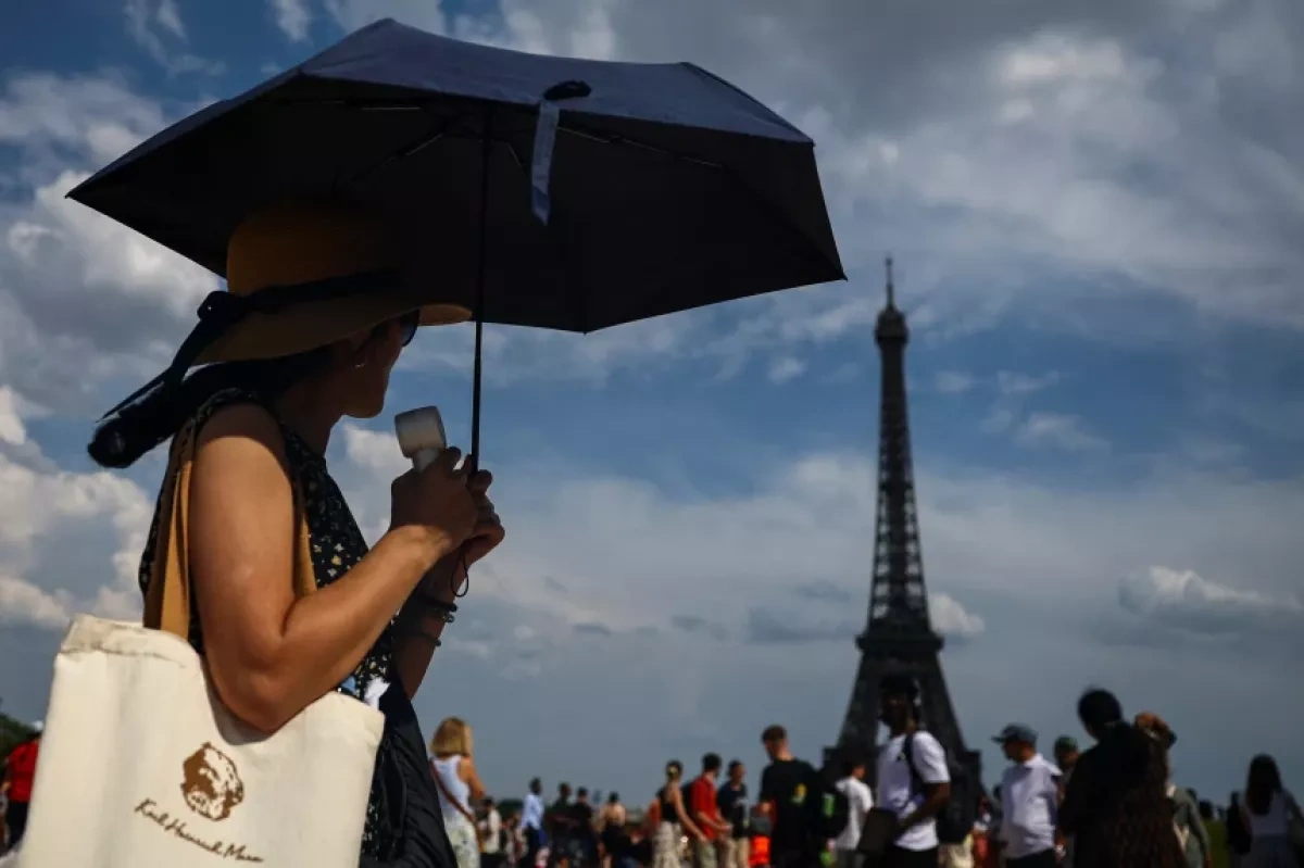 Europe heatwave "virtually impossible" without climate change, scientists say