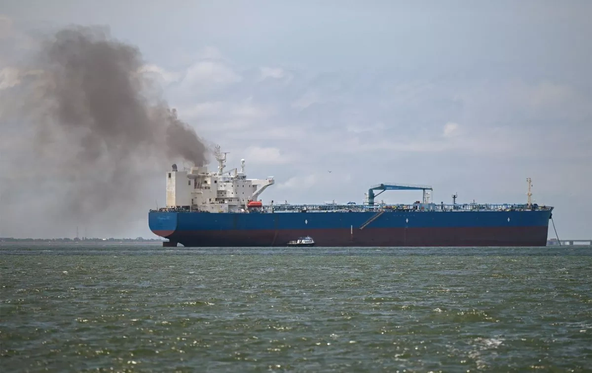 Bloomberg: Pakistan-flagged tanker first to exit Hormuz since US blockade