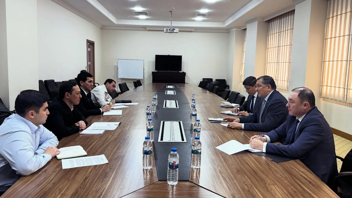 Kazakhstan, Turkmenistan discuss cooperation in chemical industry