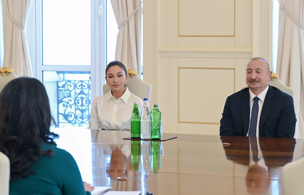 President Ilham Aliyev, First Lady Mehriban Aliyeva meet with Vietnam's Vice President (PHOTO)