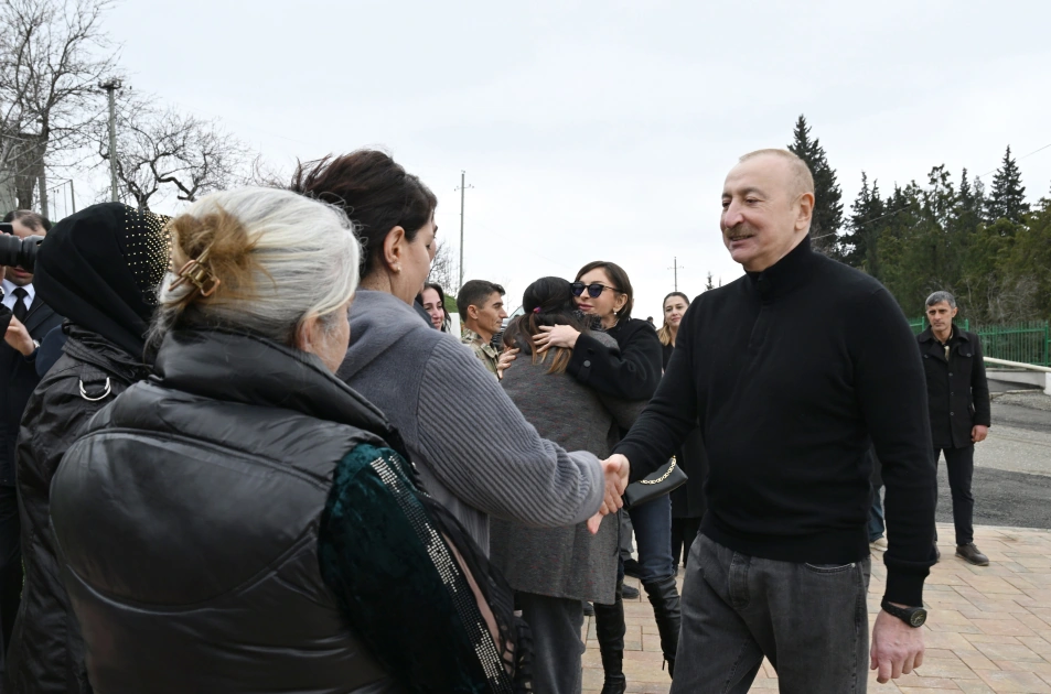 President Ilham Aliyev, First Lady Mehriban Aliyeva inspect restoration of individual houses and infrastructure in Khanoba village of Khojavend (PHOTO)