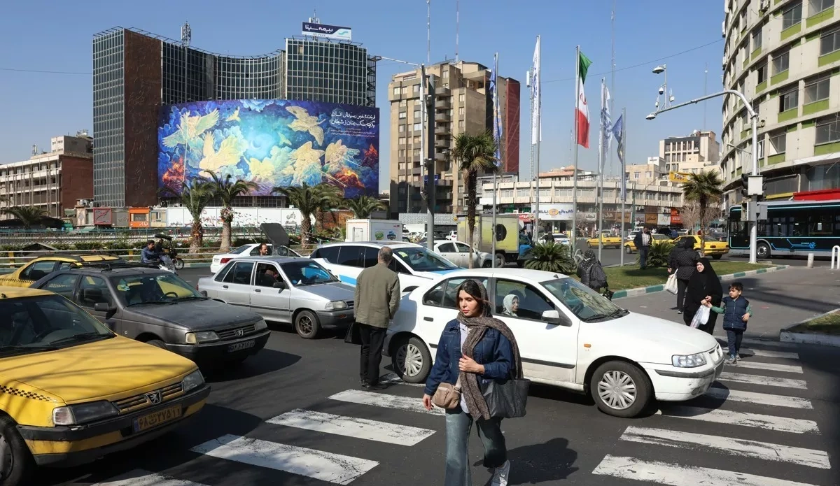 South Korea urges citizens to leave Iran amid rising tensions