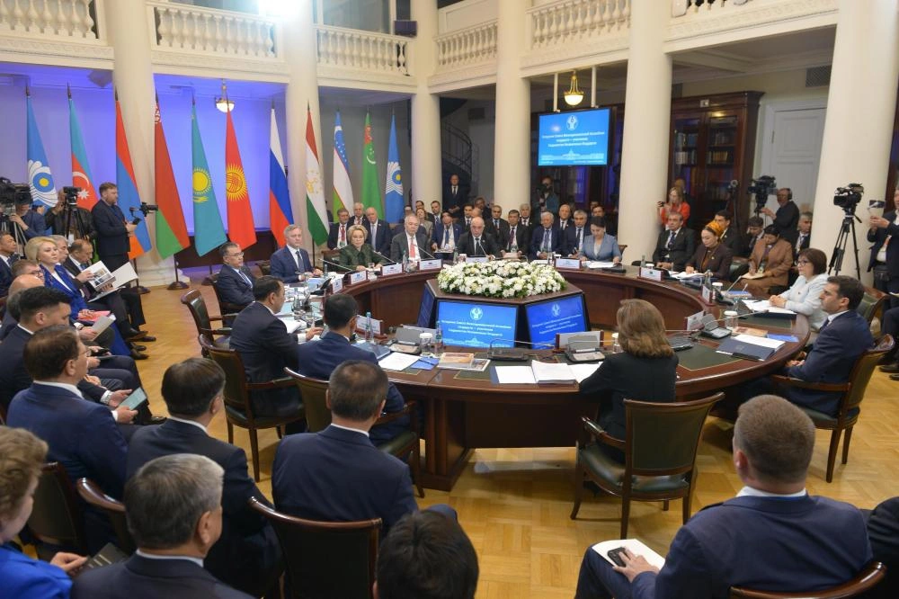 Speaker of Azerbaijani Parliament addresses meeting of CIS Council (PHOTO)
