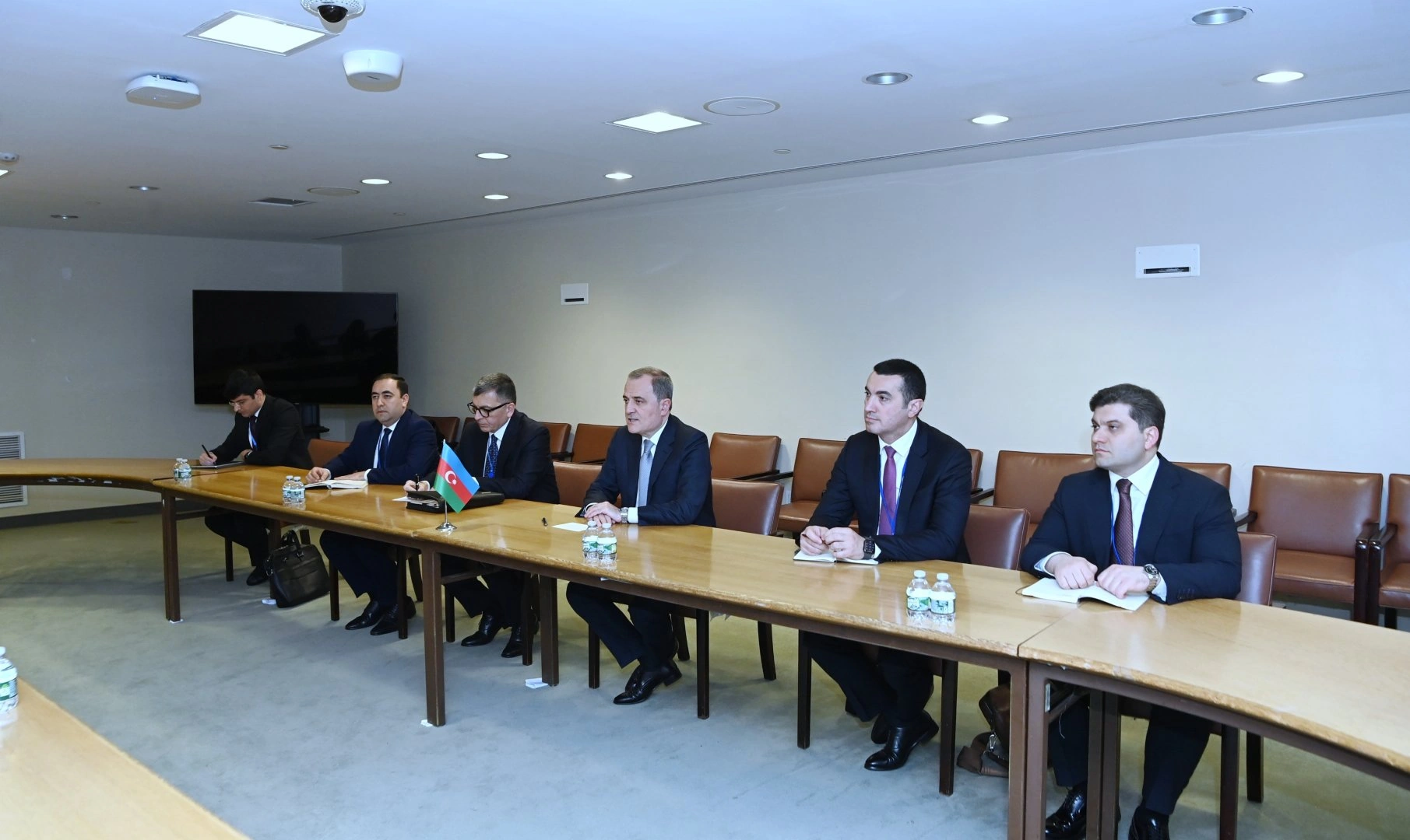 Azerbaijan and Cuba discuss expanding bilateral cooperation (PHOTO)