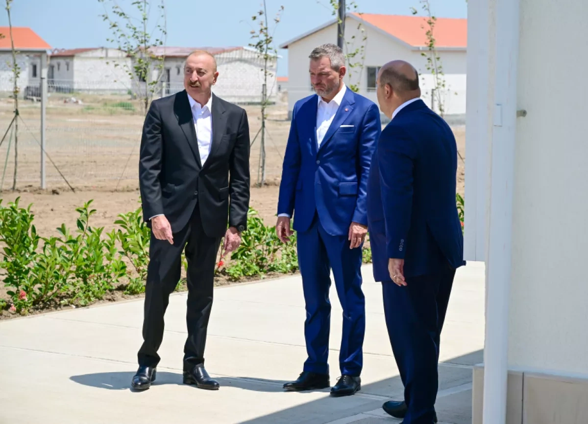 Azerbaijani, Slovak leaders break ground on new secondary school in Aghdam PHOTO