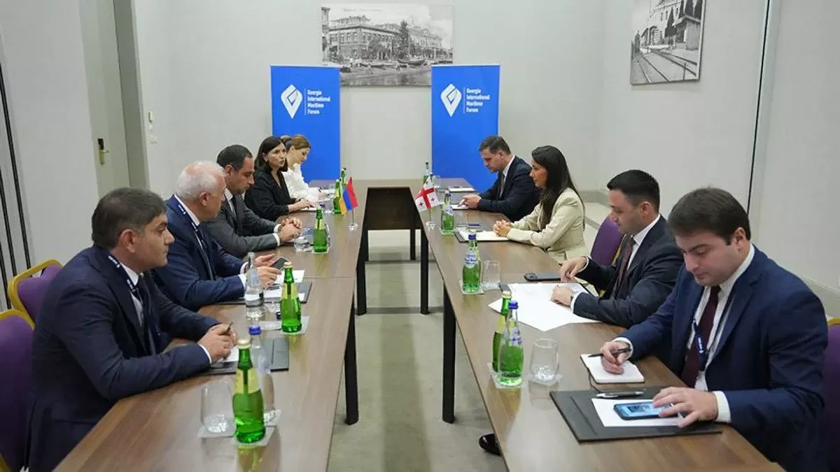 Passenger traffic between Armenia, Georgia rises significantly
