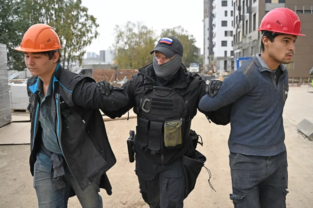 Russia expands grounds for dismissal of foreign workers