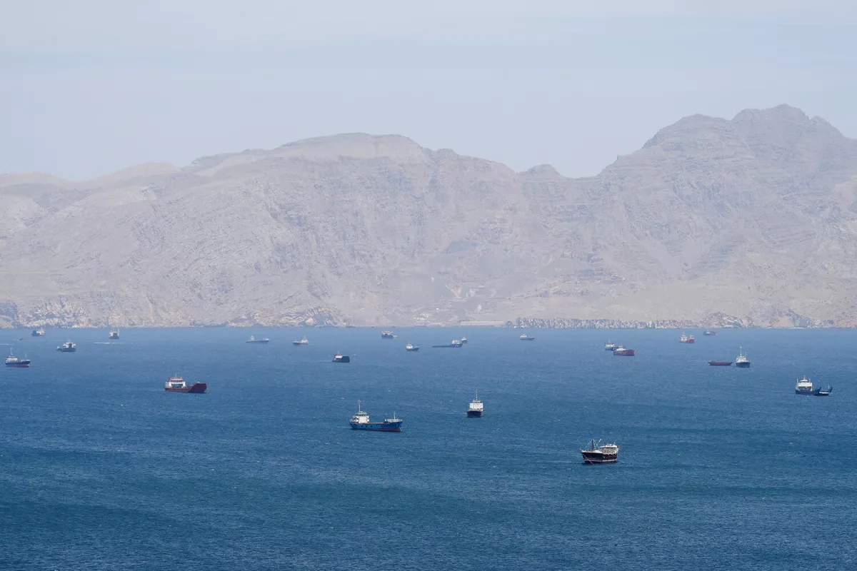 IRGC says 25 ships passed through Strait of Hormuz in 24 hours