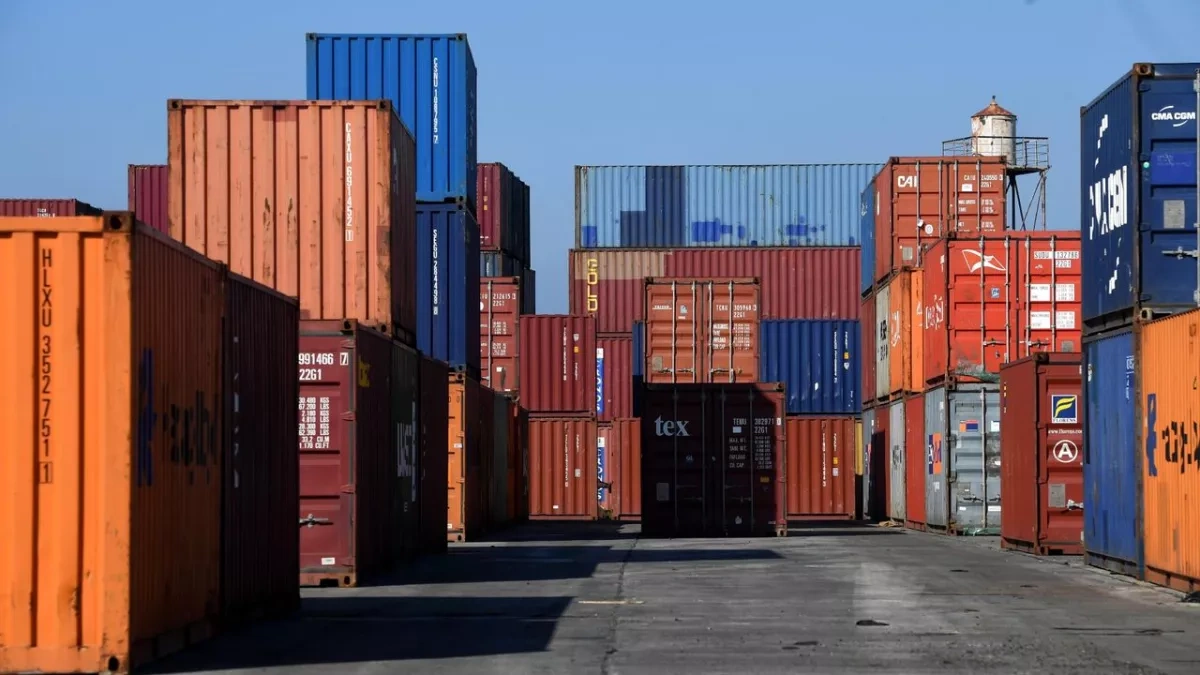 Azerbaijan’s foreign trade surplus jumps over fivefold in January-August 2026