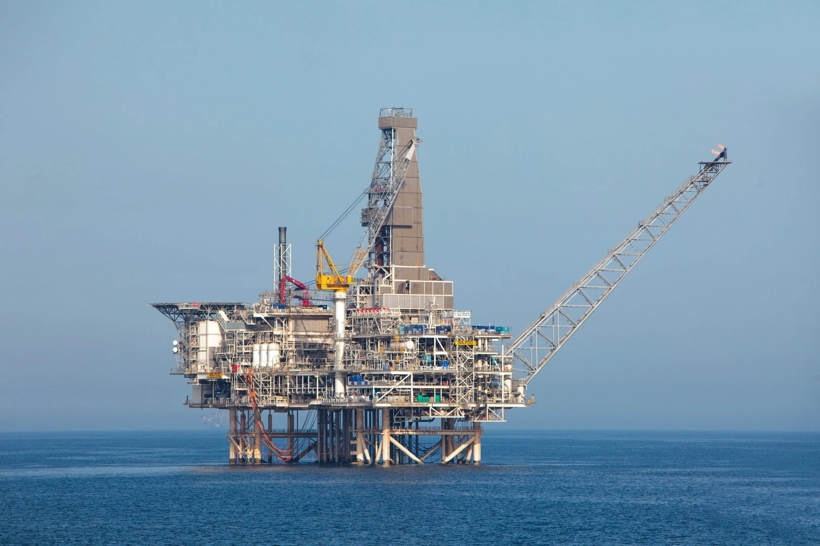 bp reveals volume of production from West Azeri platform (PHOTO)