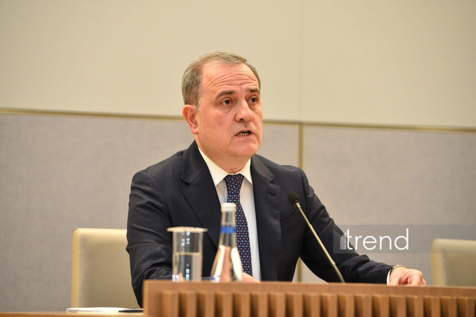 Azerbaijani FM labels proposed oil tariff for Armenia as excessive