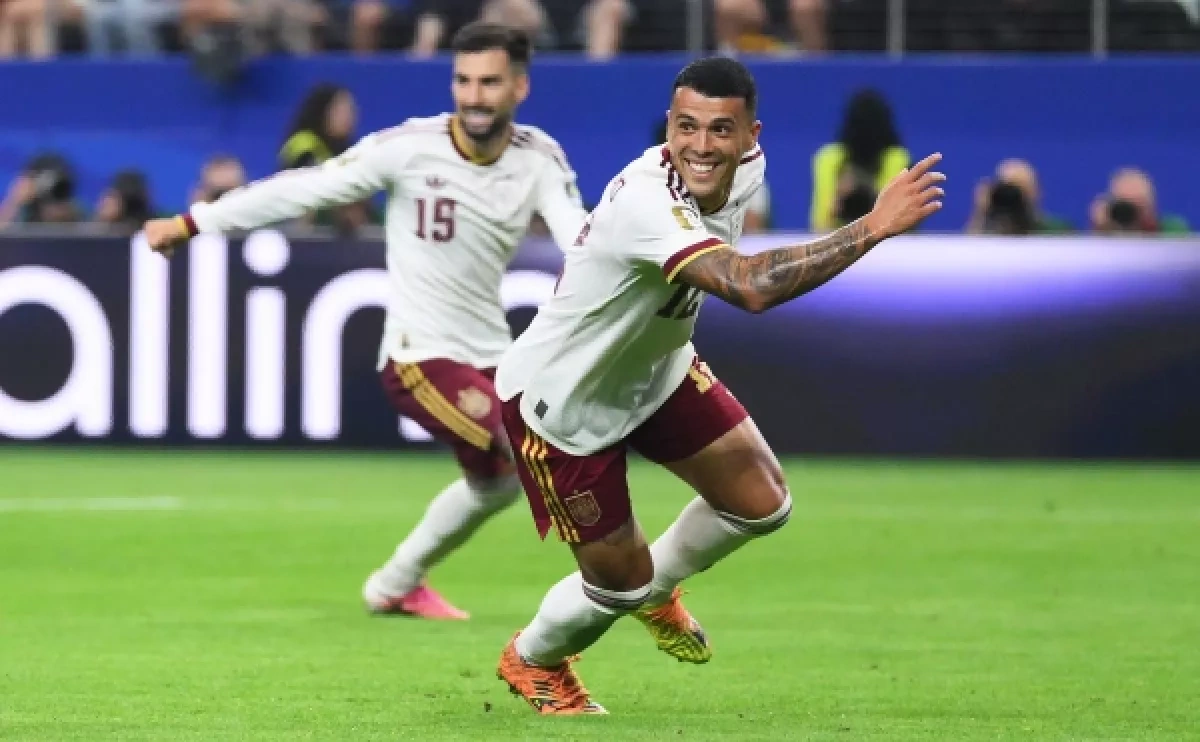 Spain equals Italy's record 37-match unbeaten run