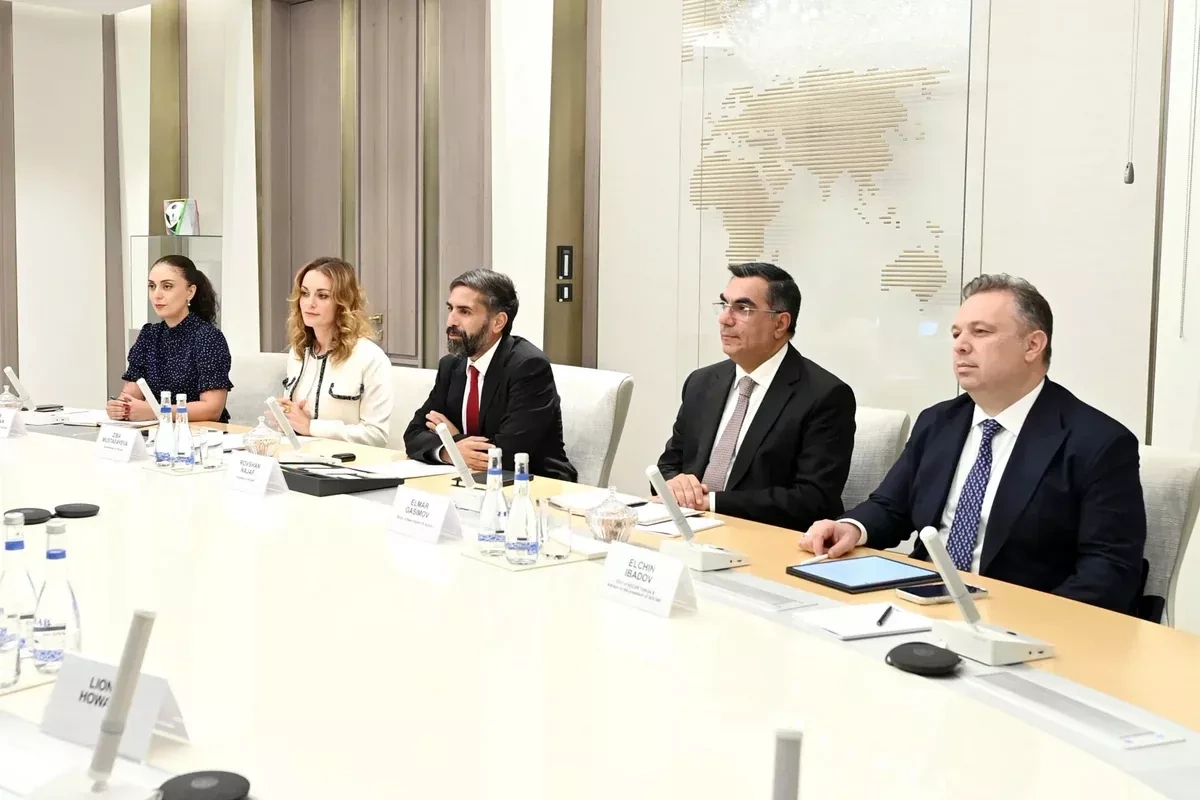 SOCAR, George Washington University review progress on cooperation programs PHOTO