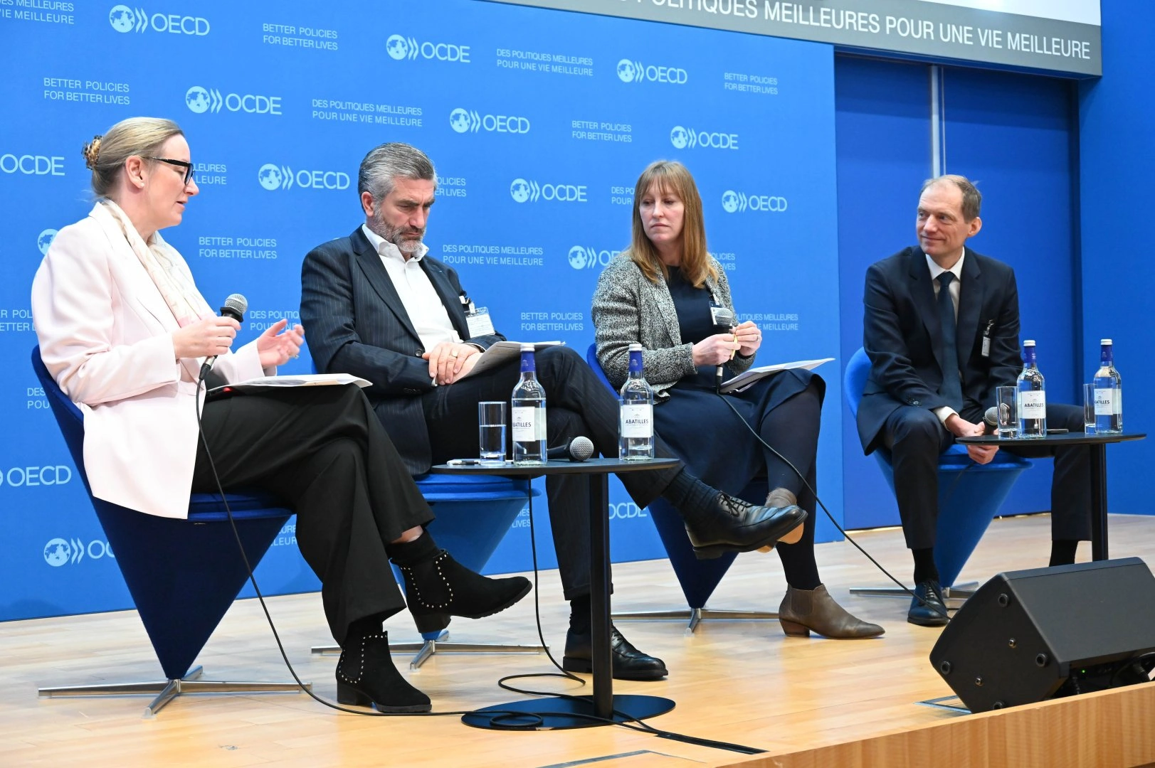 Azerbaijan shares transport expertise at Int'l Forum (PHOTO)