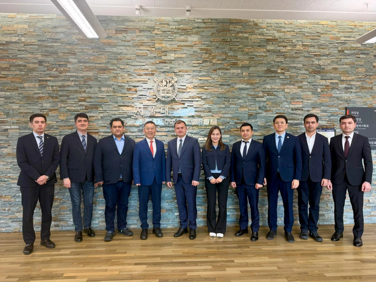 IT Park Uzbekistan explores AI and digital cooperation with South Korea