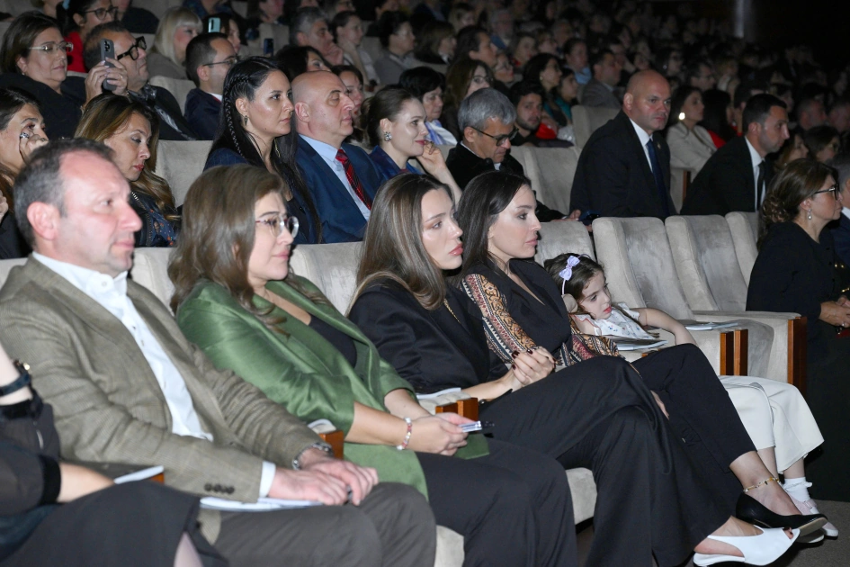 Heydar Aliyev Foundation VP Leyla Aliyeva attends premiere of opera “Turandot” (PHOTO)