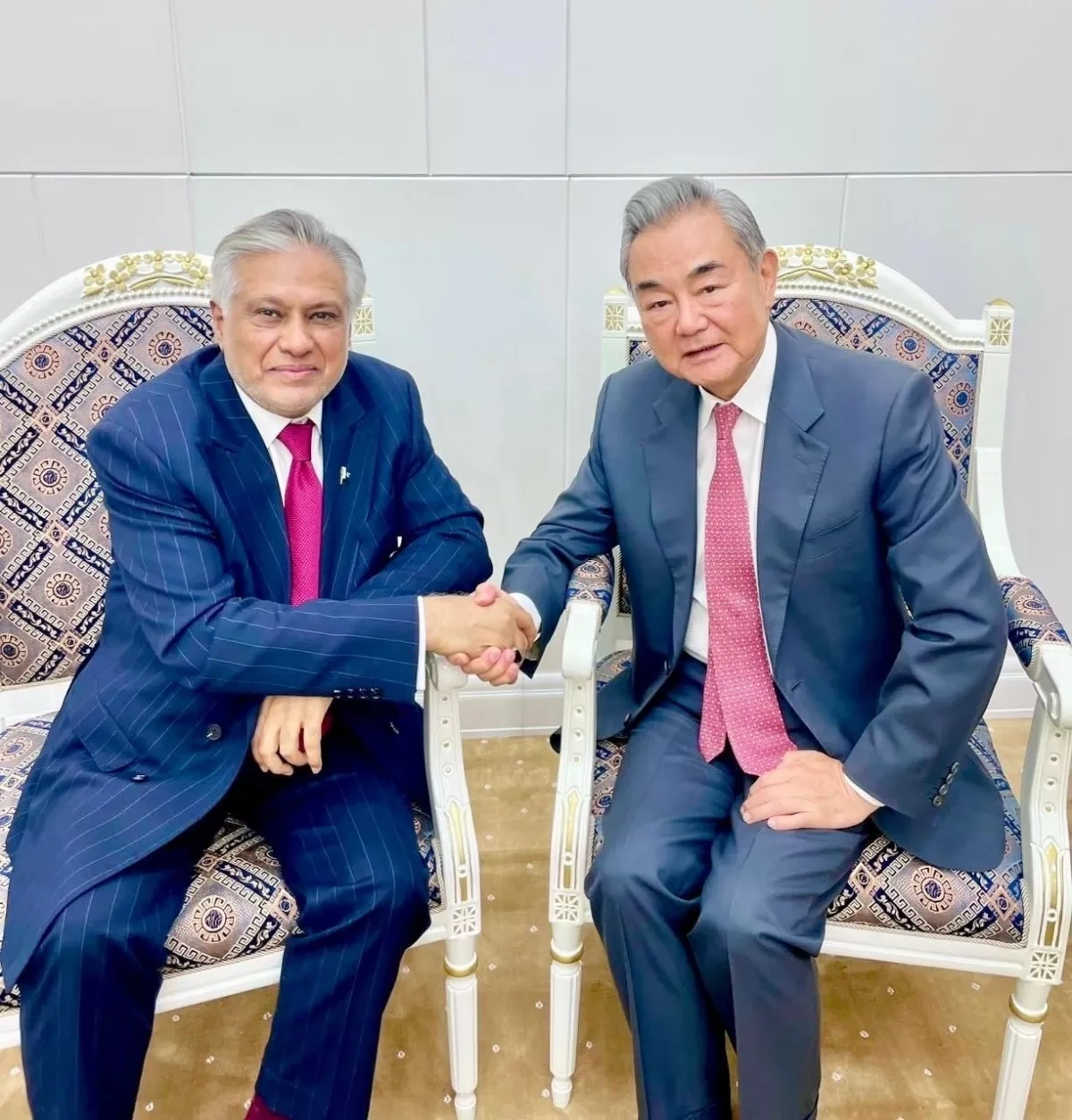 Islamabad, Beijing review relations, regional developments on SCO sidelines