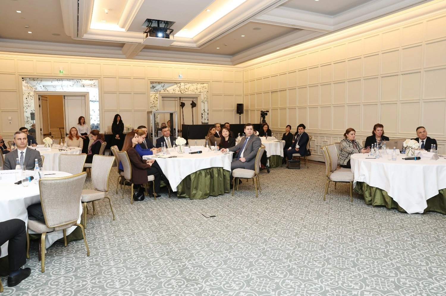 Azerbaijan, UN hold discussions on sustainable dev't cooperation (PHOTO)