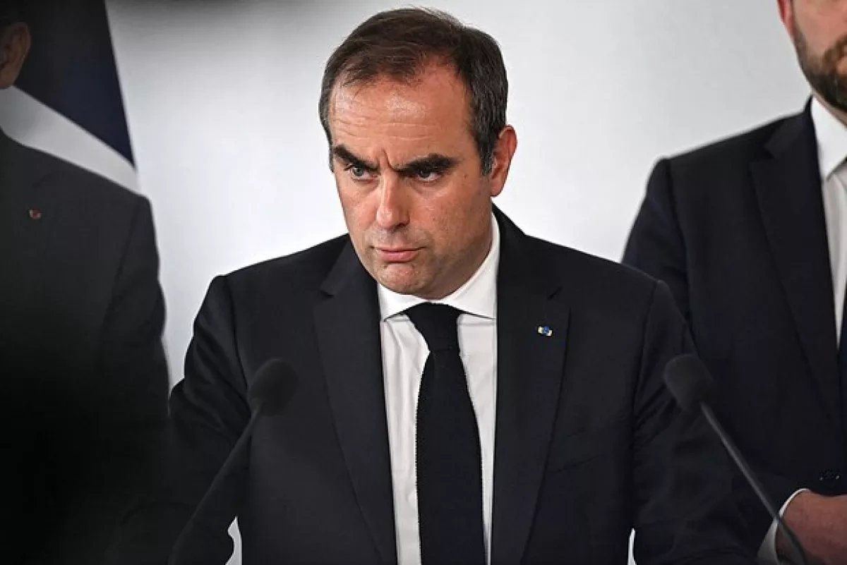 French prime minister rules out candidacy in presidential race