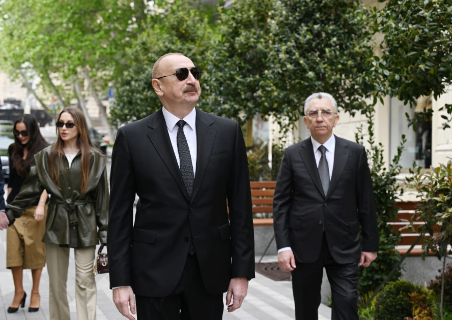 President Ilham Aliyev, First Lady Mehriban Aliyeva attend inauguration of Islam Safarli Street following reconstruction (PHOTO)