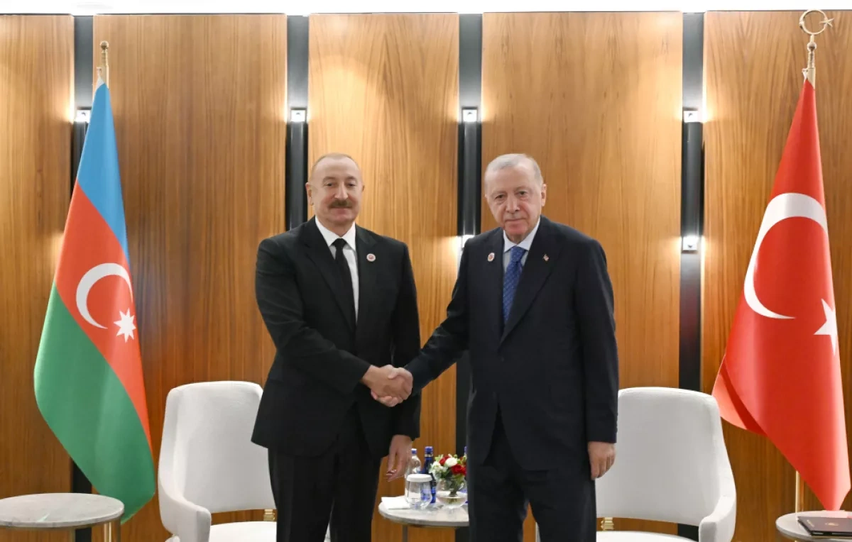 Azerbaijani, Turkish leaders meet on sidelines of Bishkek visit PHOTO