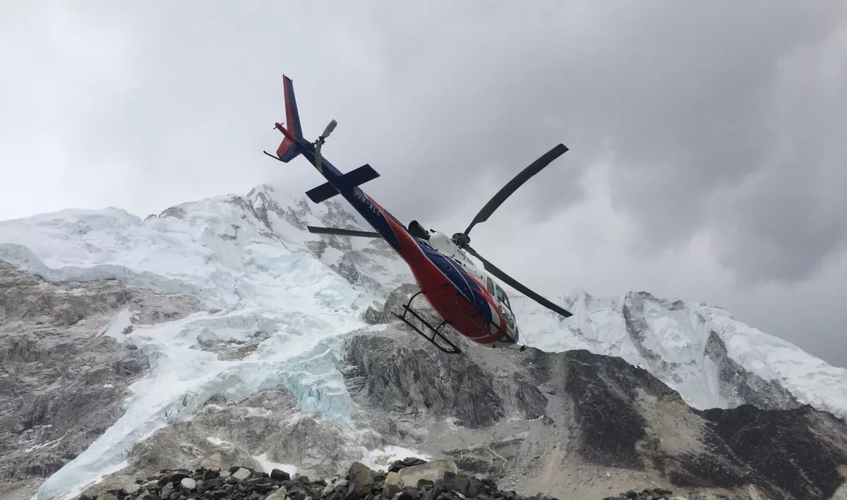 Rescue helicopter crashes on Kilimanjaro, five killed PHOTO