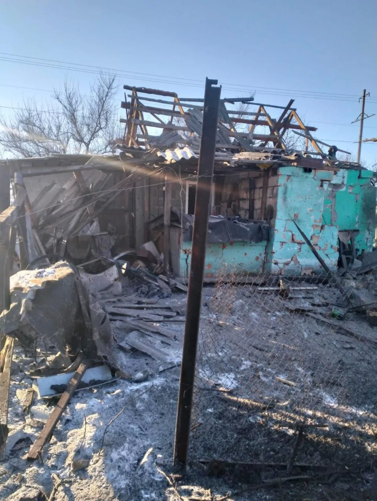 Russian strikes in Ukraine's Donetsk cause damage, trigger evacuations PHOTO