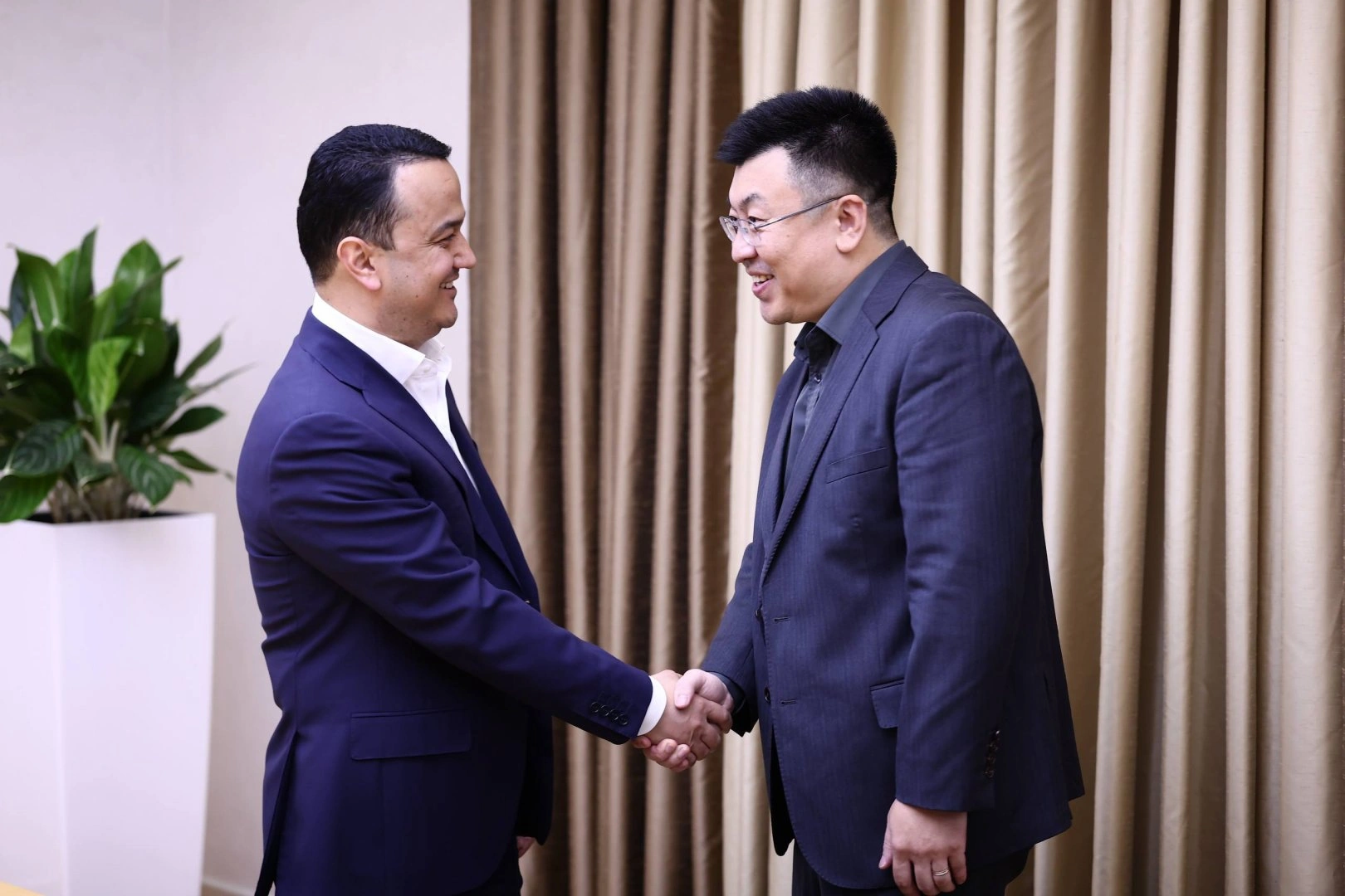 Uzbekistan, BYD discuss expanding EV production and exports