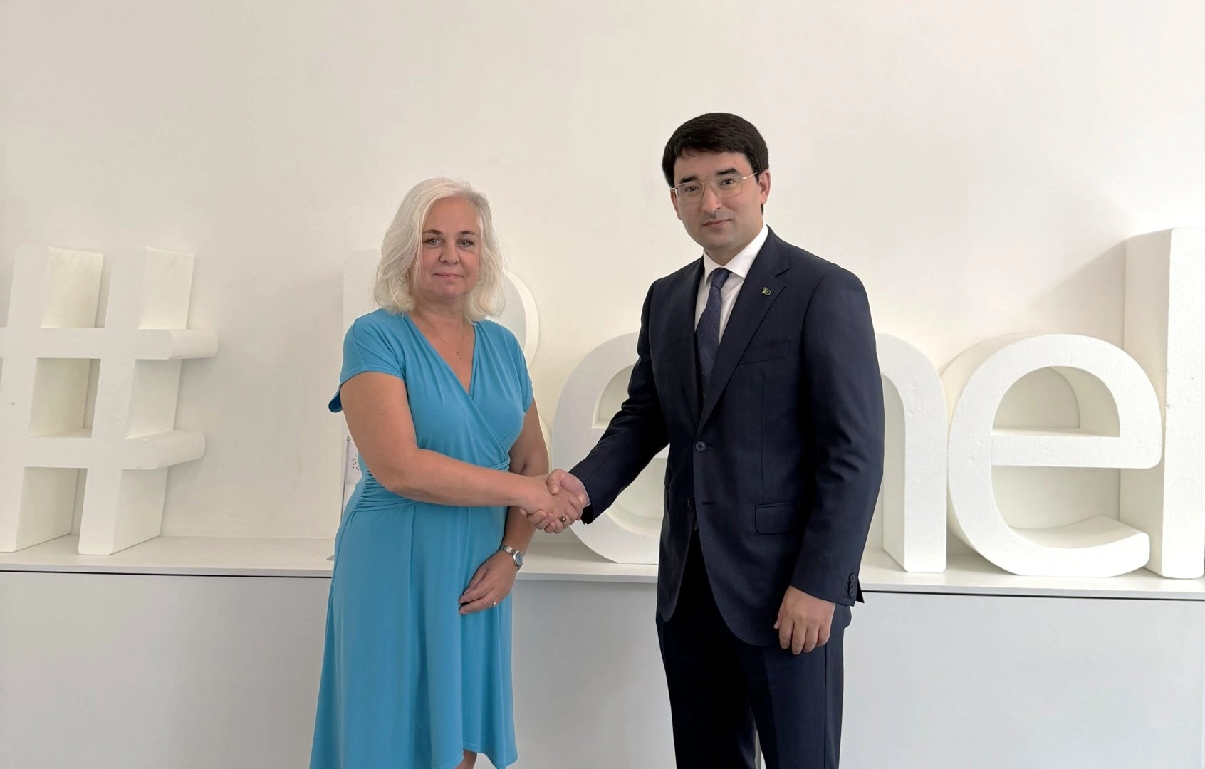 Turkmenistan, Benelux discuss regional cooperation, economic ties