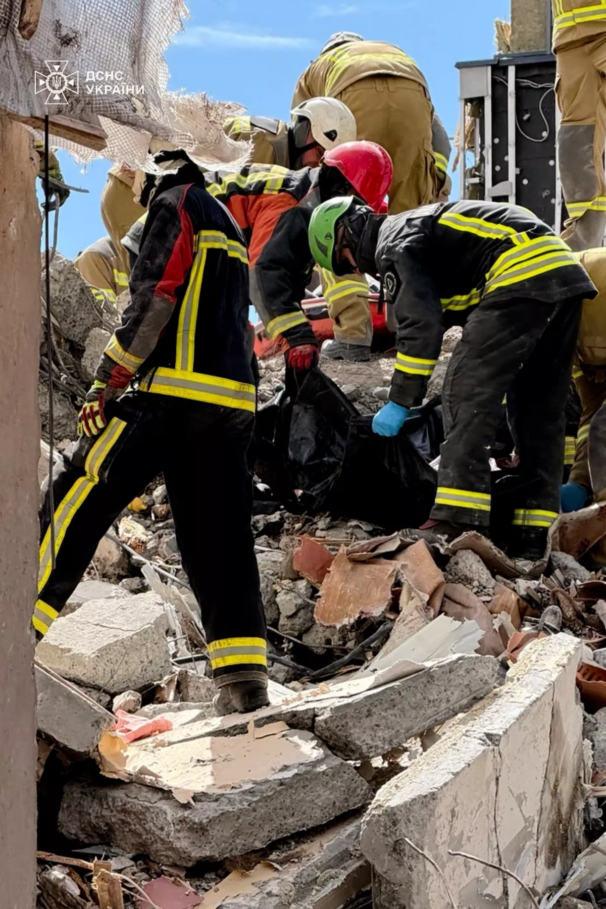 Kyiv declares day of mourning after deadly Russian attack