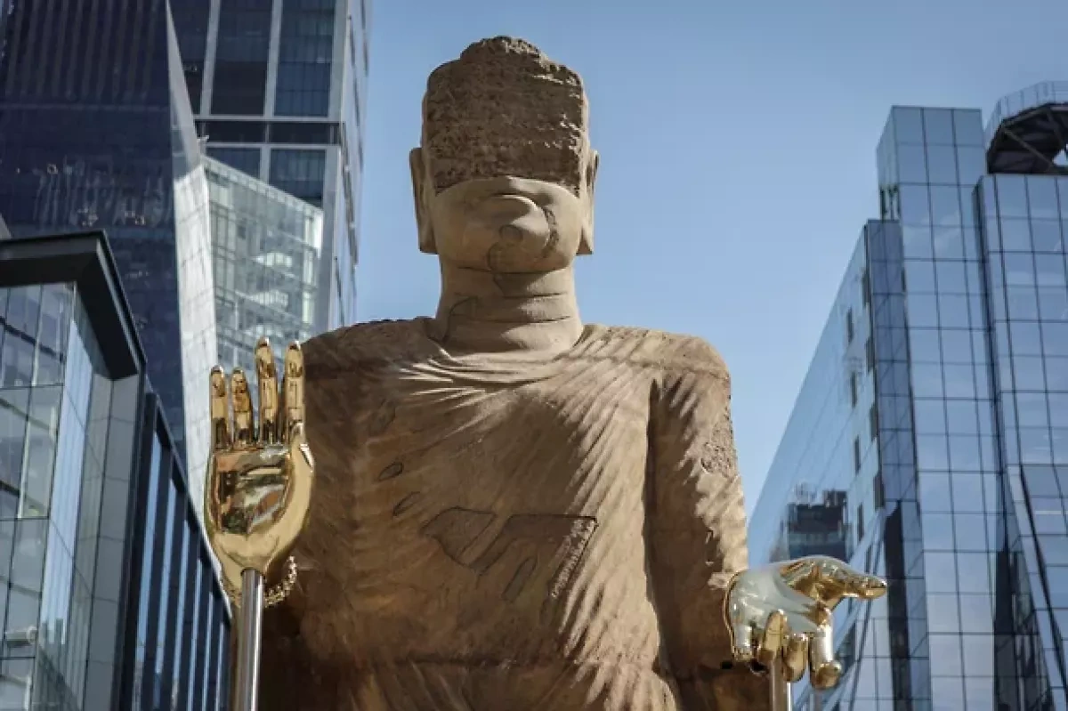 Buddha-inspired sculpture unveiled in New York’s High Line