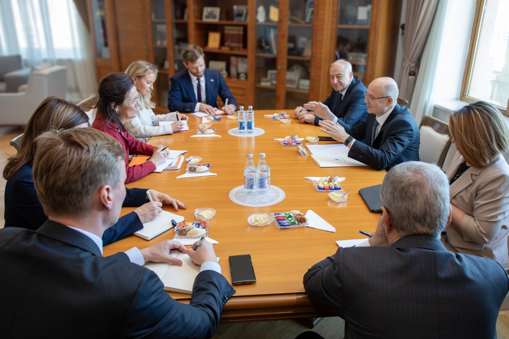 Azerbaijan and EU review strategic energy co-op across key sectors (PHOTO)
